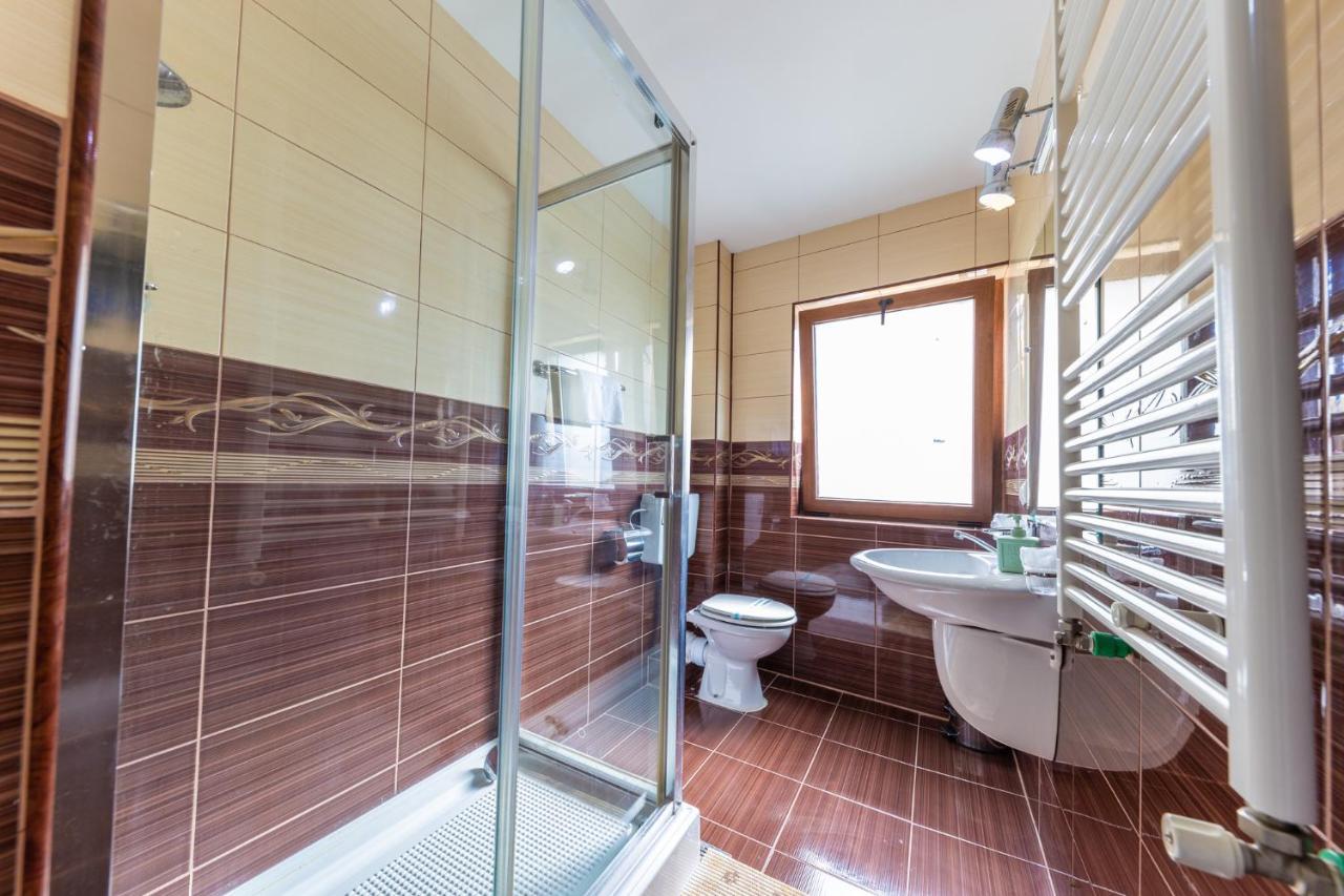 Amphitryon Hotel 3*