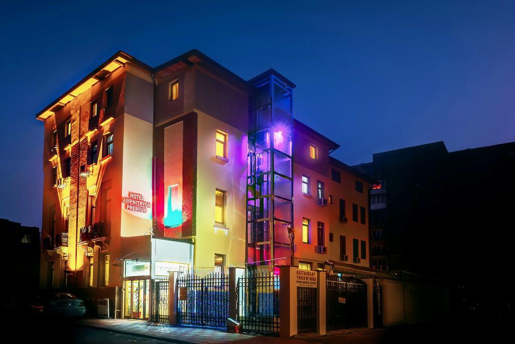Amphitryon Hotel 3*