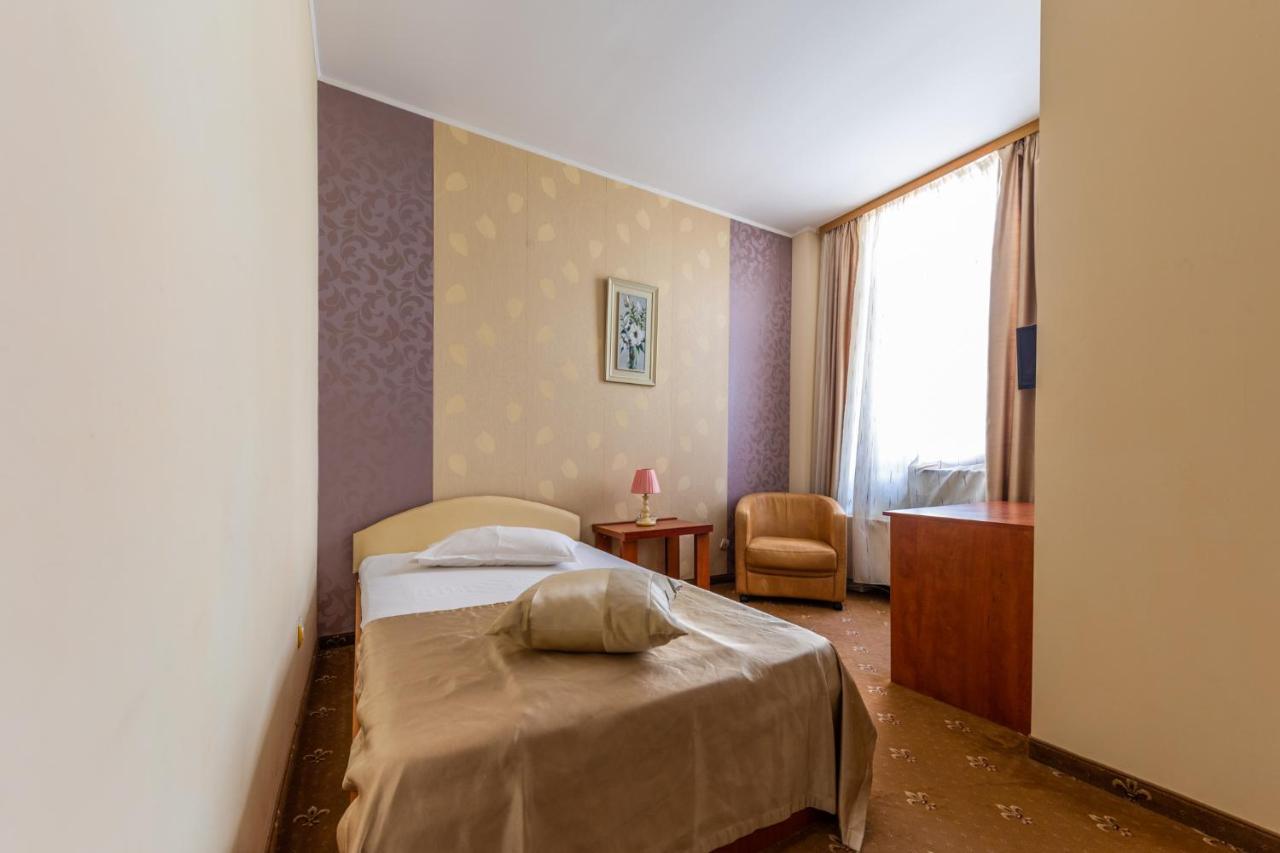 Amphitryon Hotel 3*