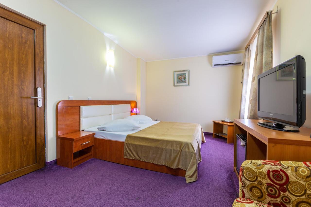 Hotel Amphitryon
