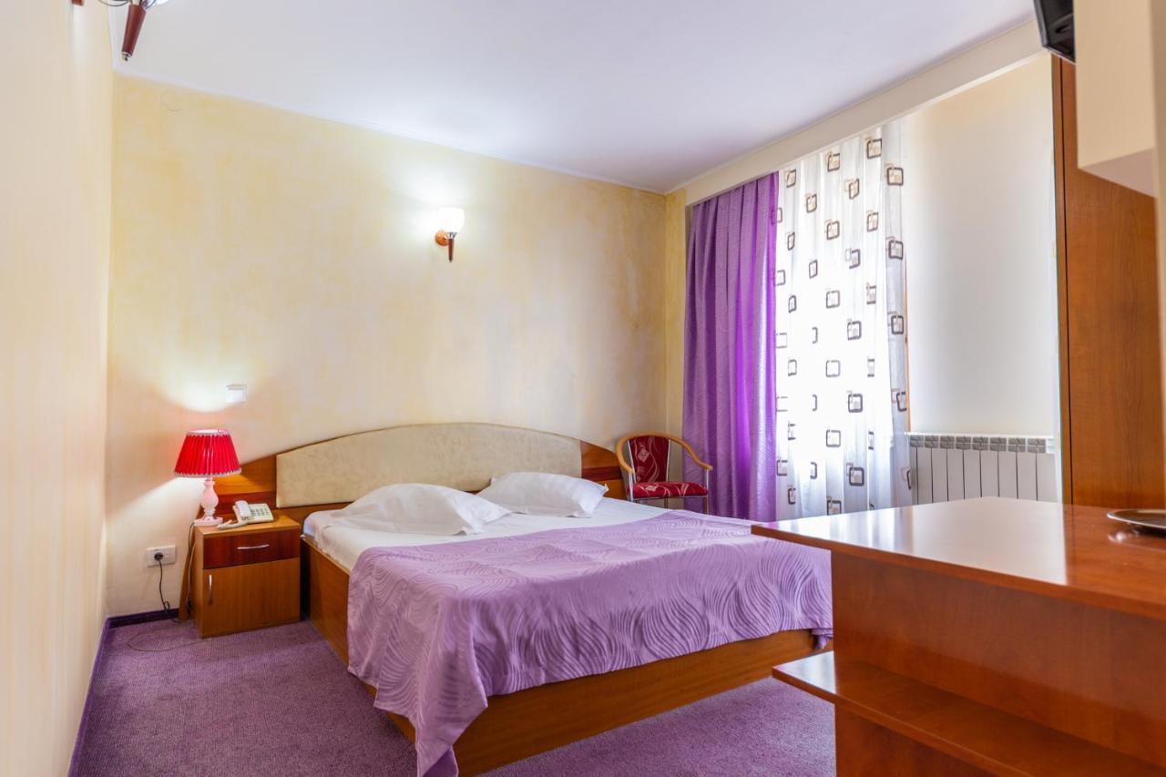 Hotel Amphitryon