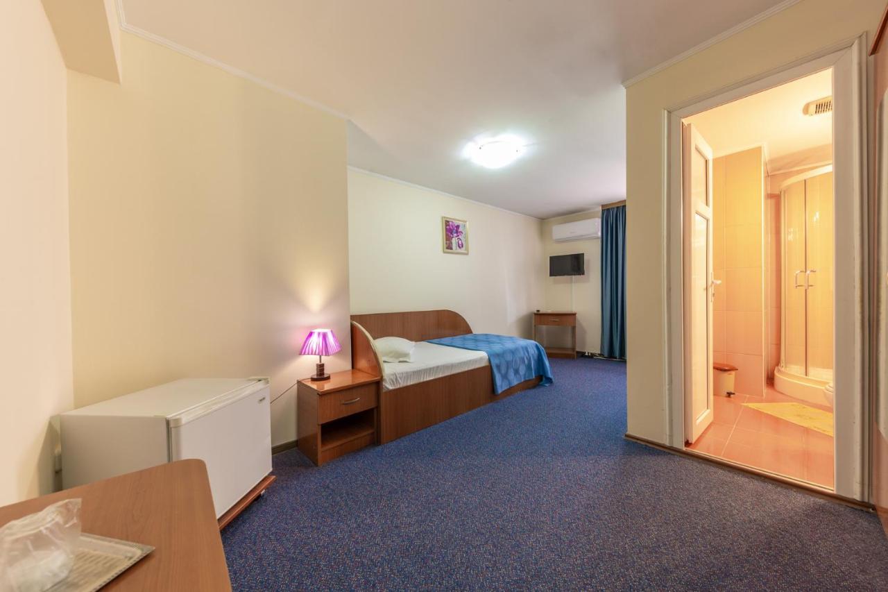 Hotel Amphitryon 3*